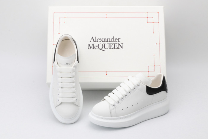 ALEX MCQU SNEAKER