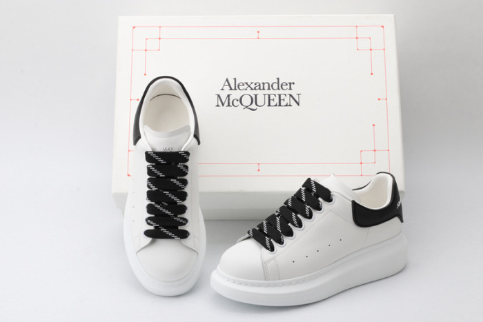 ALEX MCQU SNEAKER