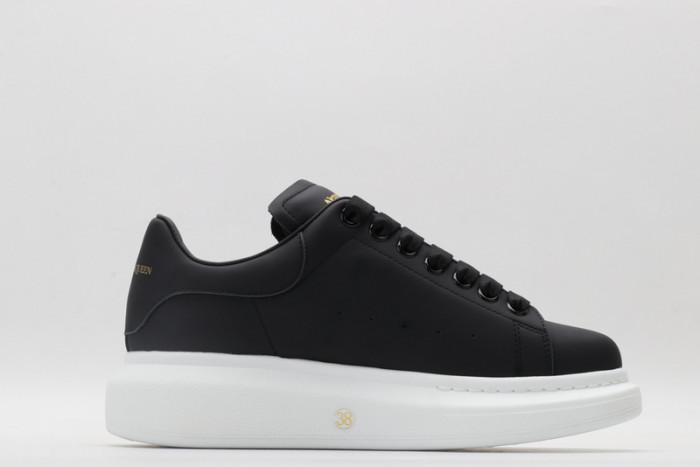 ALEX MCQU SNEAKER