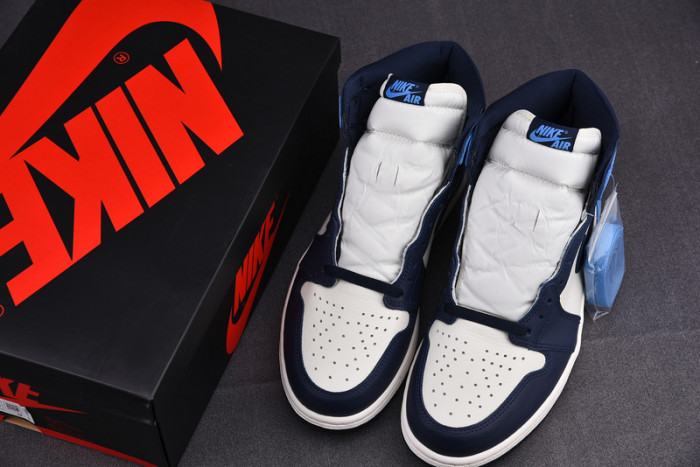 AIR JORDAN 1 RETRO HIGH OBSIDIAN UNC 555088-140