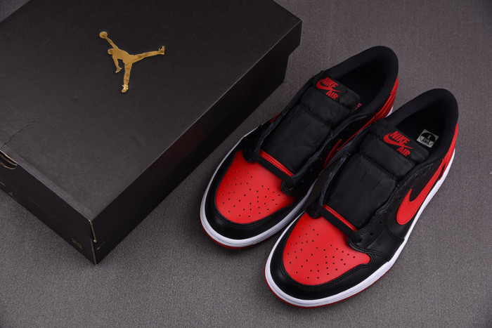 Air Jordan 1 Retro Low Bred 705329-001
