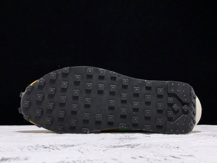 NIKE LD WAFFLE SACAI GREEN MULTI BV0073-300