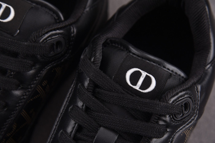 D10R B27 LOW SNEAKER