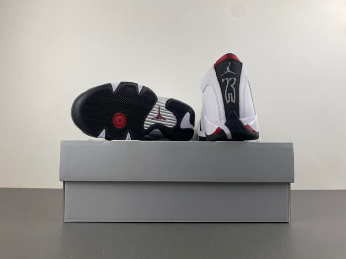 Air Jordan 14 Retro Black Toe (2024)  487471-160