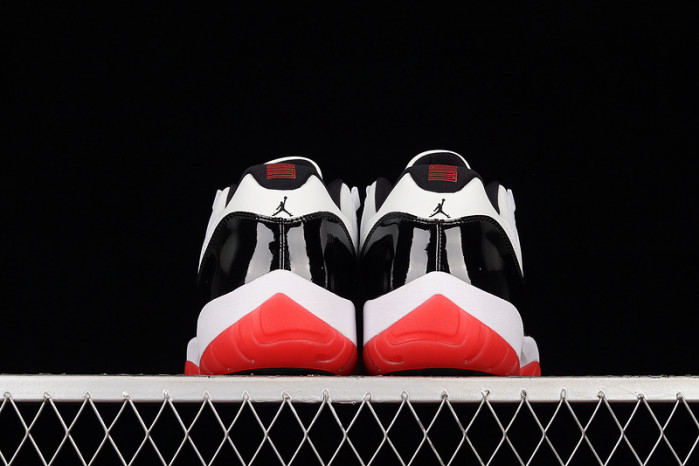 AIR JORDAN 11 LOW CONCORD BRED AV2187-160