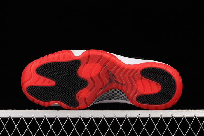 AIR JORDAN 11 LOW CONCORD BRED AV2187-160