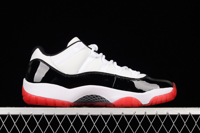 AIR JORDAN 11 LOW CONCORD BRED AV2187-160