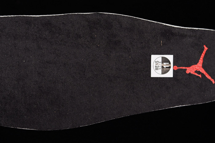 AIR JORDAN 11 LOW CONCORD BRED AV2187-160