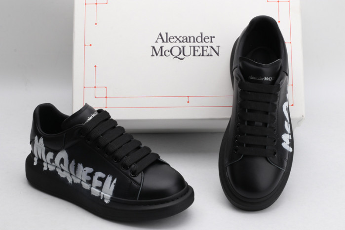 ALEX MCQU SNEAKER