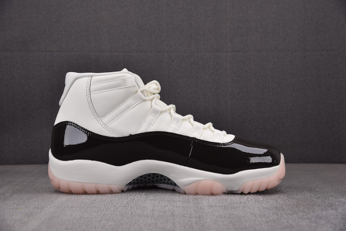 Air Jordan 11 WMNS “Neapolitan” AR0715-101