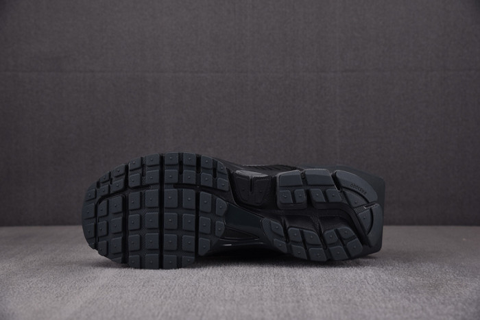 Nike Zoom Vomero 5 A Cold Wall Black  AT3152-001