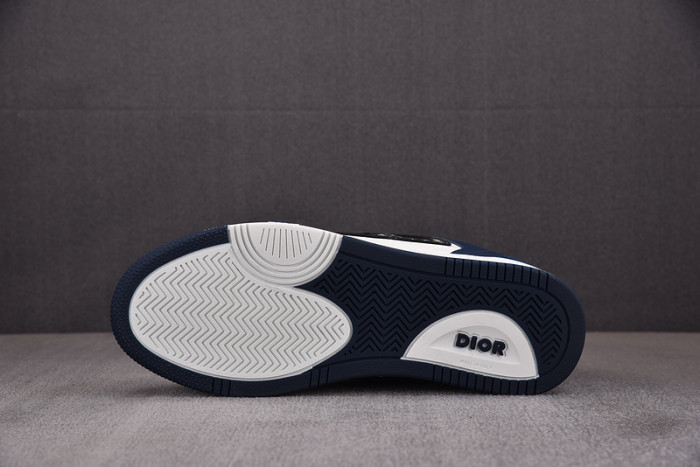 D10R B57 LOW SNEAKER