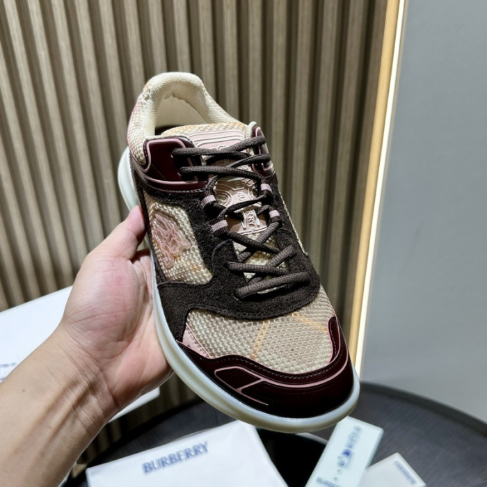 BUB sneaker
