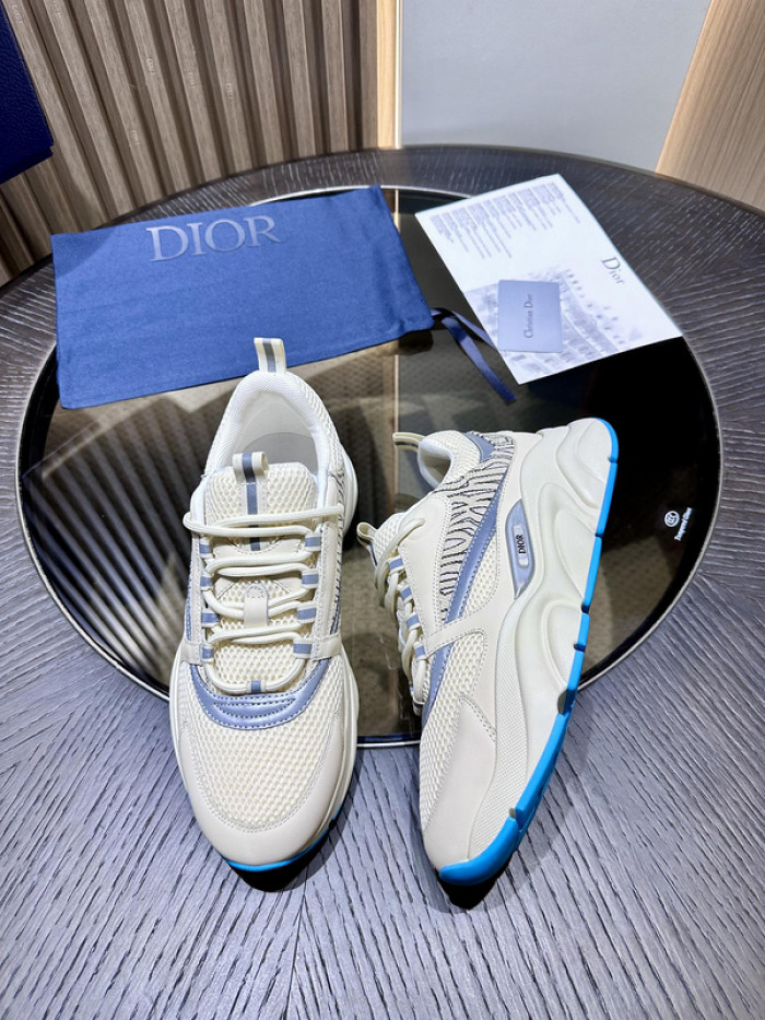 D10R SNEAKER