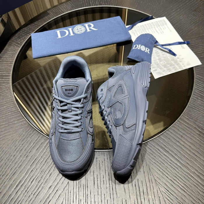 D10R SNEAKER