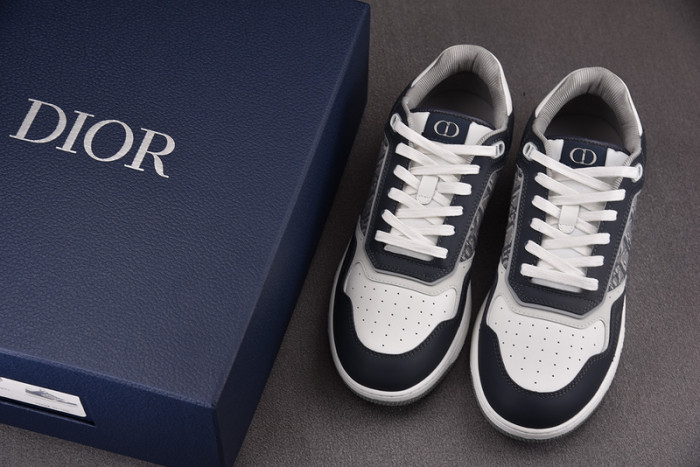 D10R B27 LOW SNEAKER