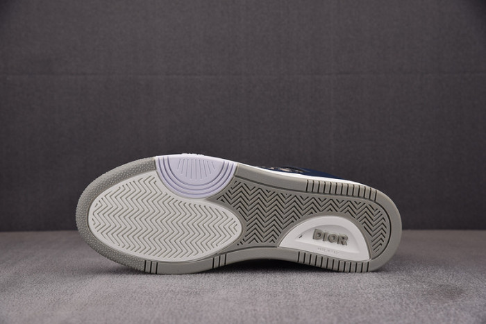 D10R B27 LOW SNEAKER