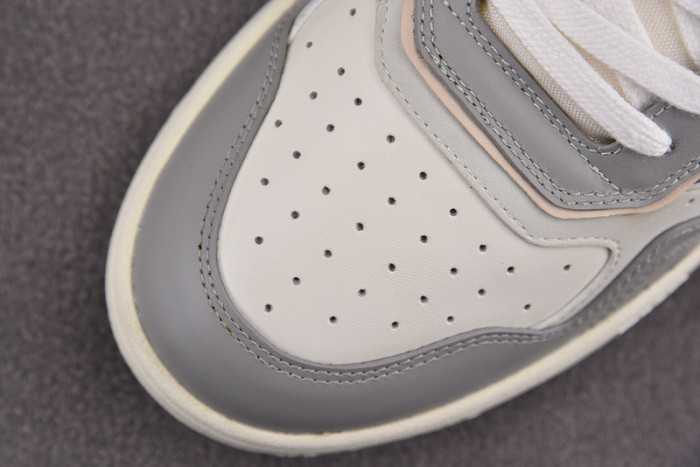 D10R B27 MID SNEAKER