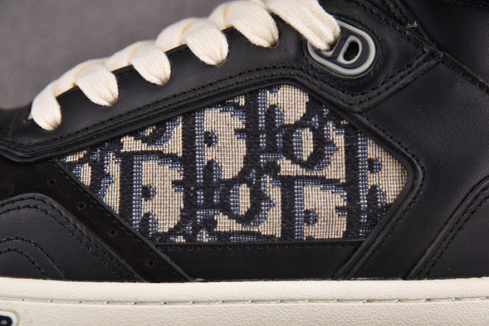 D10R B27 MID SNEAKER