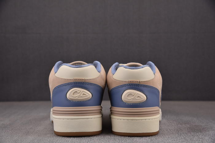 D10R B57 MID SNEAKER