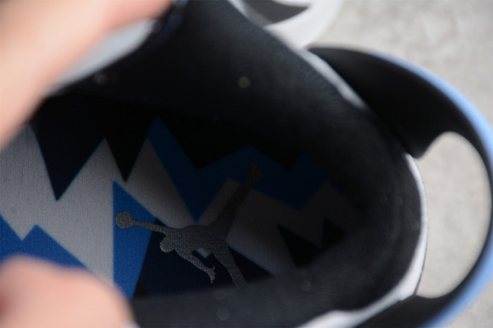 AIR JORDAN 6 RETRO "UNC" CT8529-410