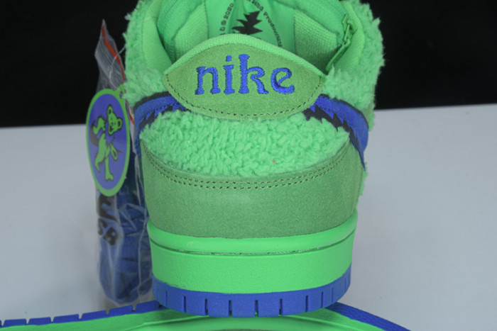 NIKE SB DUNK LOW GRATEFUL DEAD BEARS GREEN - CJ5378-300