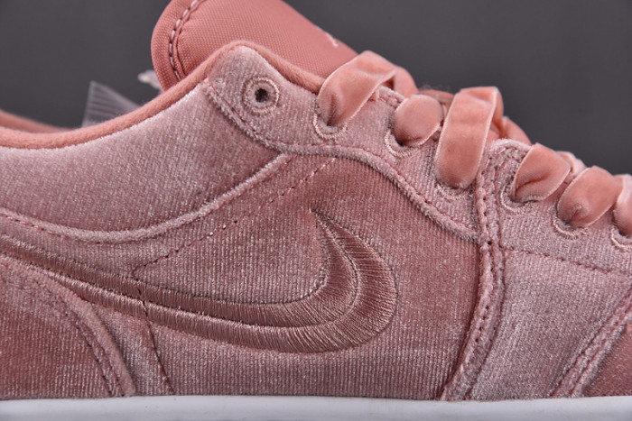 Air Jordan 1 Low“Pink Velvet” DQ8396-600