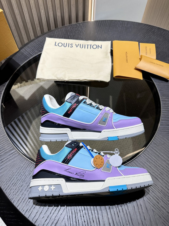 L0VT SNEAKER