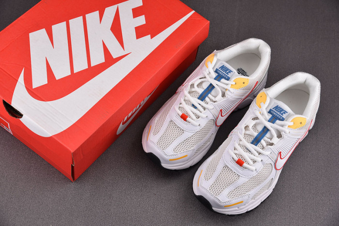 NK Air Zoom Vomero 5 FN3446-111