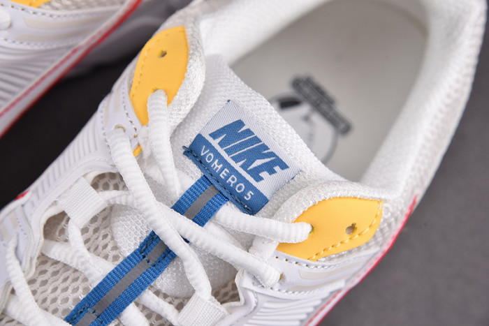 NK Air Zoom Vomero 5 FN3446-111