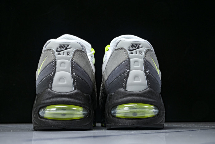 Nike Air Max 95 OG Big Bubble Neon (2025)  HM4740-001