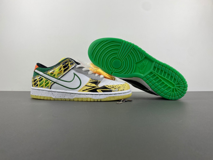 Nike Dunk Low What the Duck Away University of Oregon PE  HV1454-100