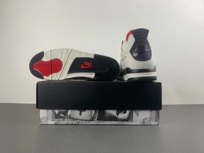 Air Jordan 4 Retro OG Flight Club  IM4002-100