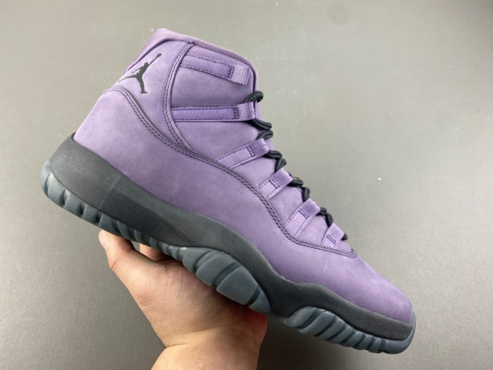 Air Jordan 11 Retro Mojave  IO8961-553