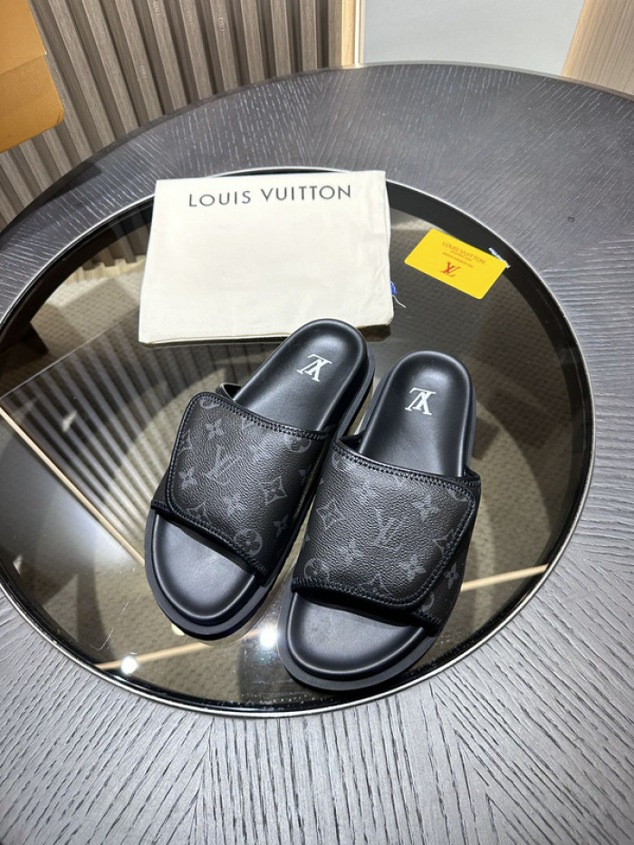 L0VT SANDAL