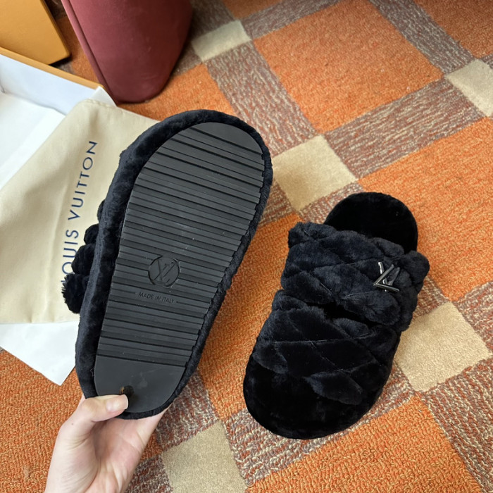 L0VT SANDAL