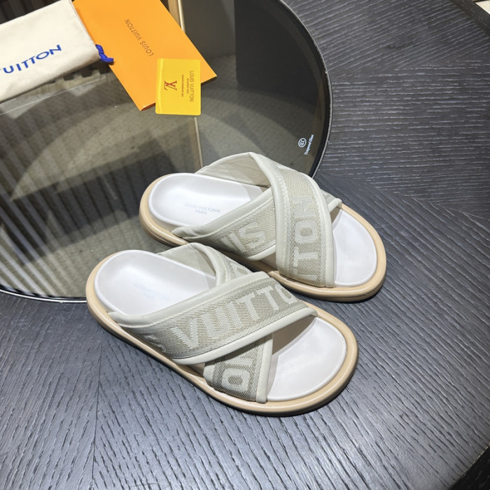 L0VT SANDAL