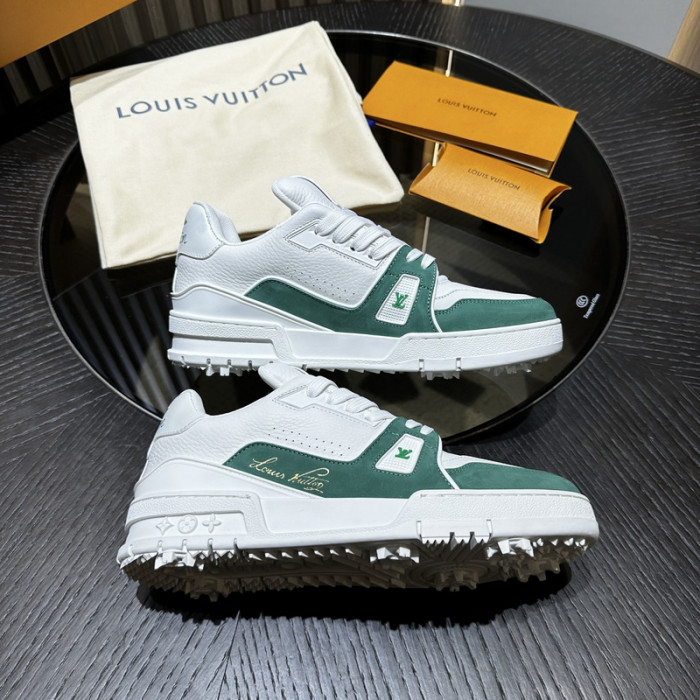 L0VT SNEAKER