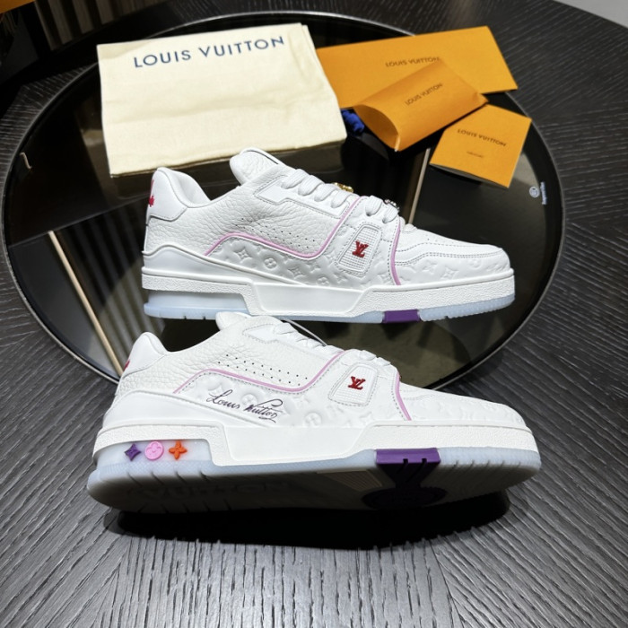 L0VT SNEAKER
