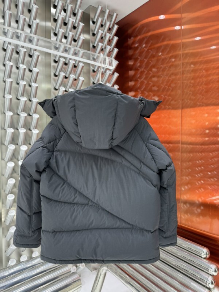 M0*C1ER DOWN JACKET