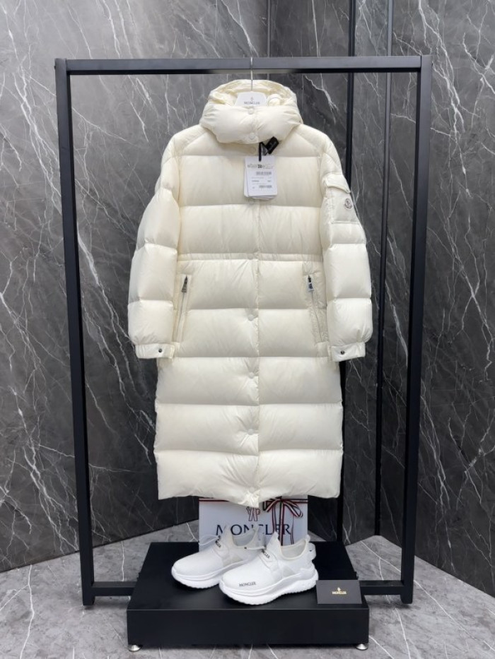 M0*C1ER DOWN JACKET