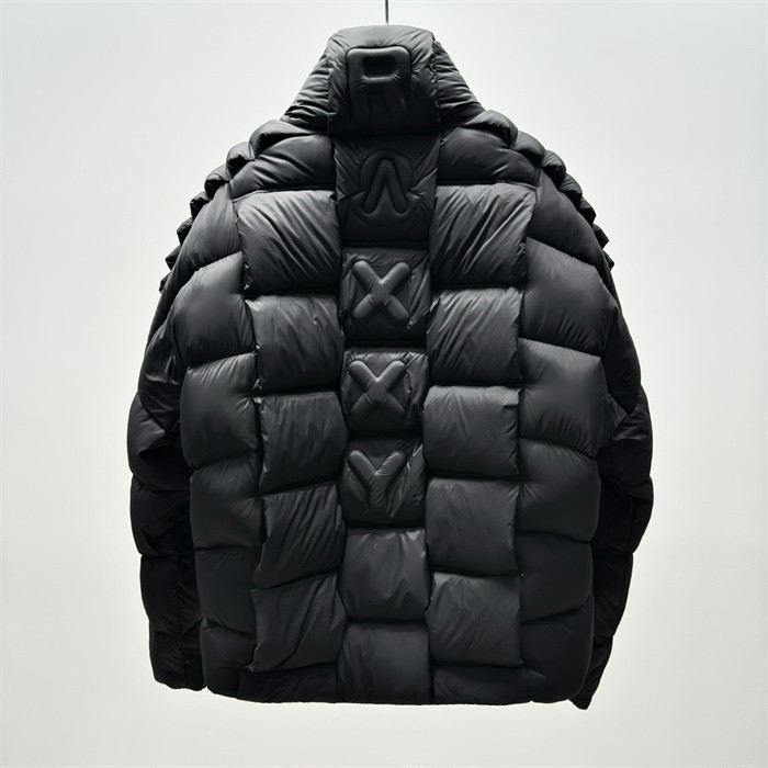 M0*C1ER DOWN JACKET