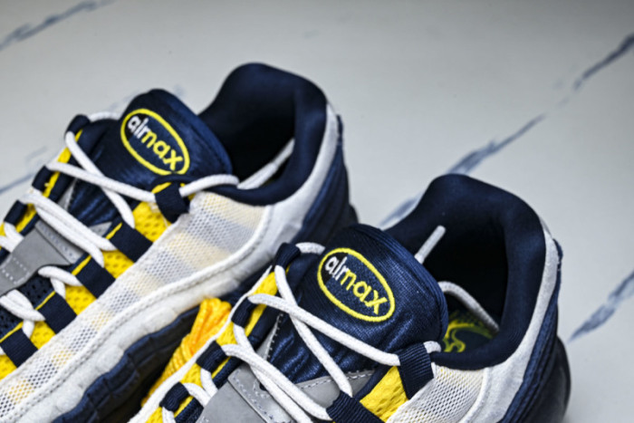 Nike Air Max 95 SB Eric Koston Obsidian Speed Yellow  HQ8492-400