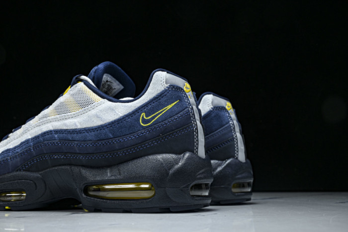 Nike Air Max 95 SB Eric Koston Obsidian Speed Yellow  HQ8492-400