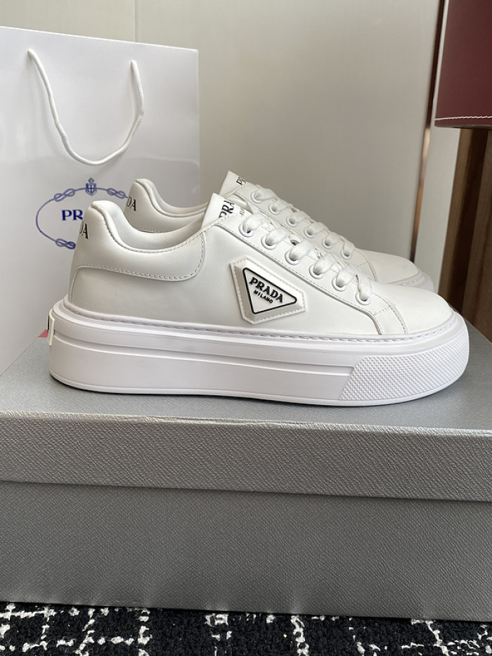 PRAD SNEAKER