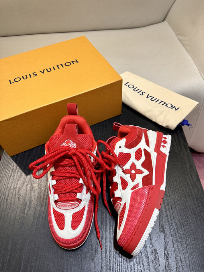 L0VT SNEAKER