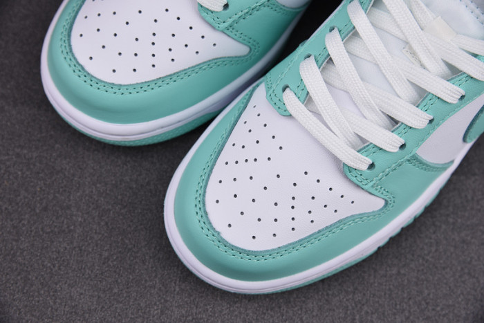 NIKE DUNK LOW ＂GREEN GLOW＂DD1503-105
